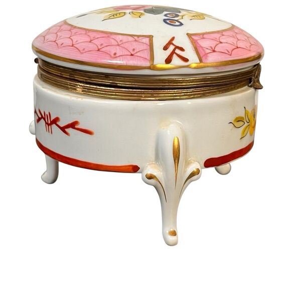 Vintage Handpainted 3 Footed Floral Hinged Trinket Box Porcelain Roses by Isco - Picture 9 of 16